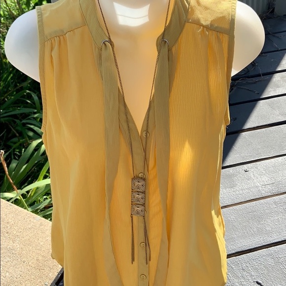 Gold Tone Long‎ 3 Square Tassel Necklace - Picture 2 of 6